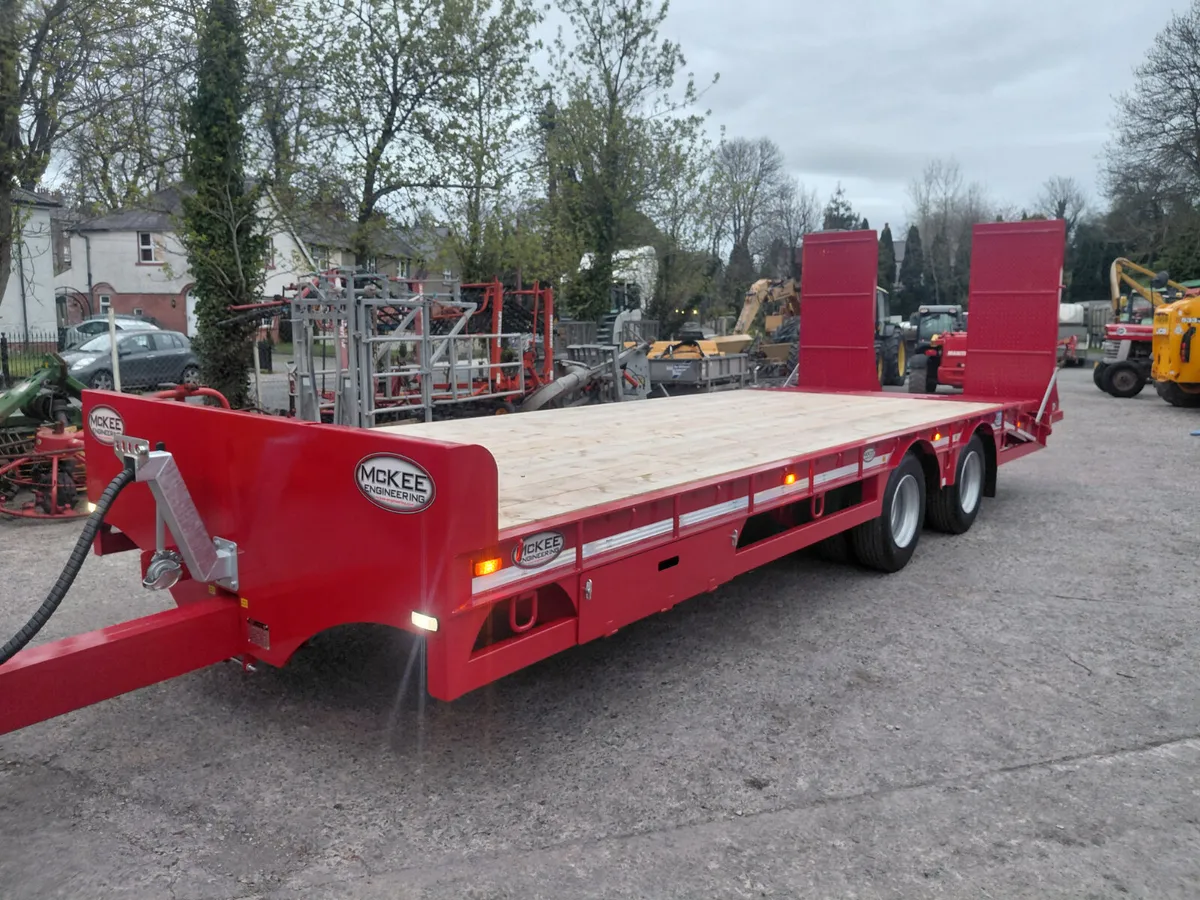 Mc kee 21Ton lowloader - Image 2