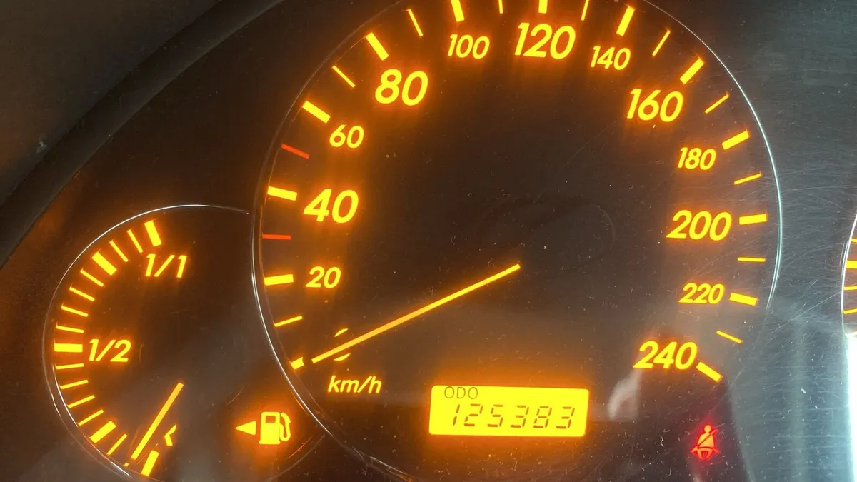 TOYOTA AVENSIS - Image 3