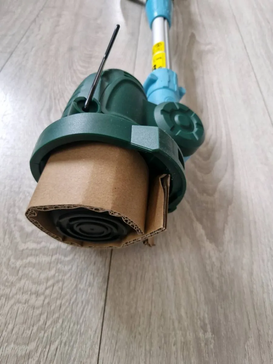 Grass trimmer - Image 3