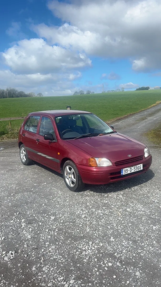 Toyota starlet - Image 1