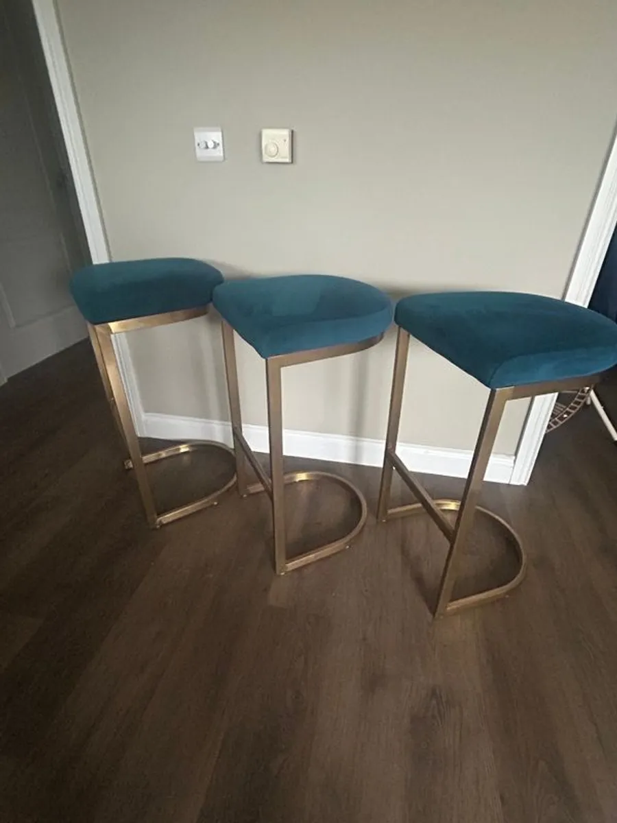 Island stools - Image 2