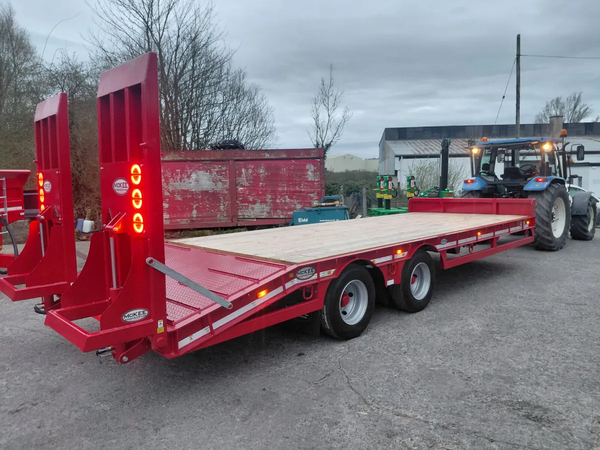 Mc kee 21Ton lowloader - Image 1