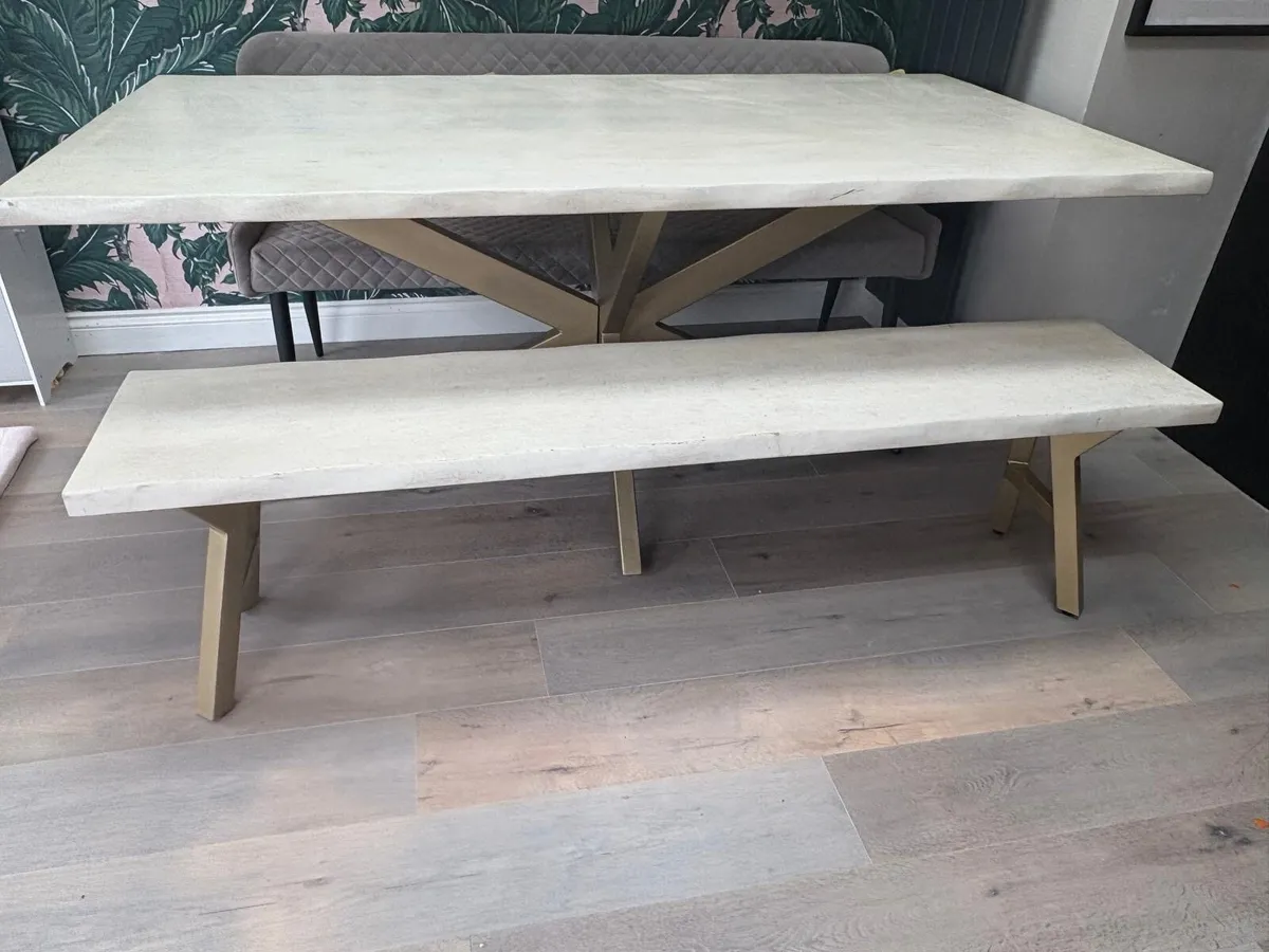 Luxury Dining Table & Benches x 2 - Image 4