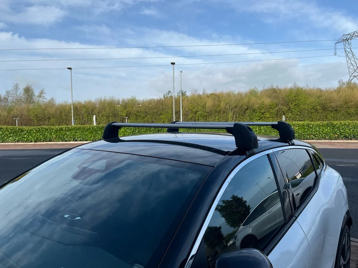 Roof Bars - Renault Megane E-Tech - Image 1