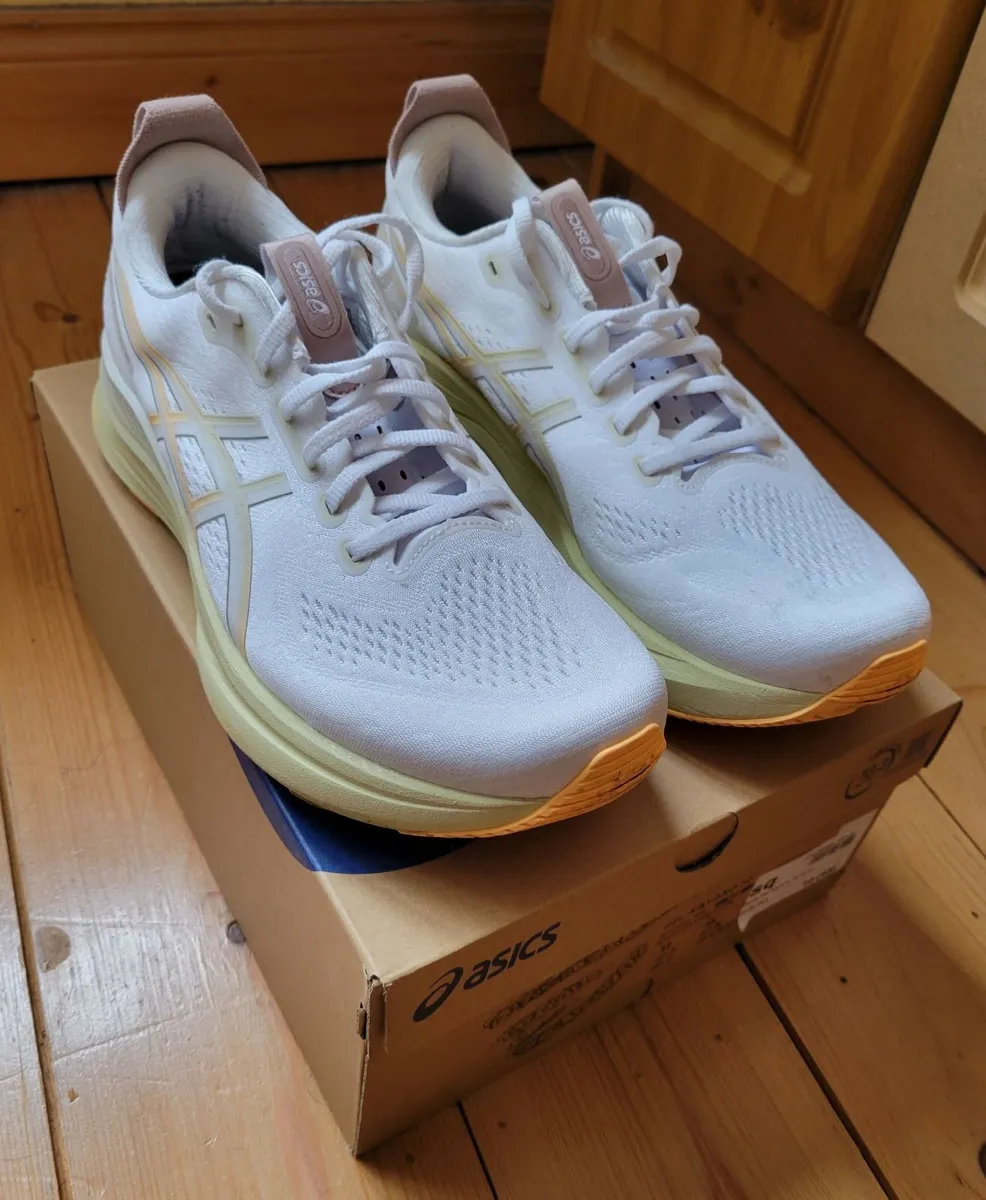 Asics Kayano 32 - Image 4