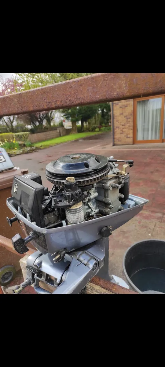 Evinrude 8hp Boat Engine - Image 3