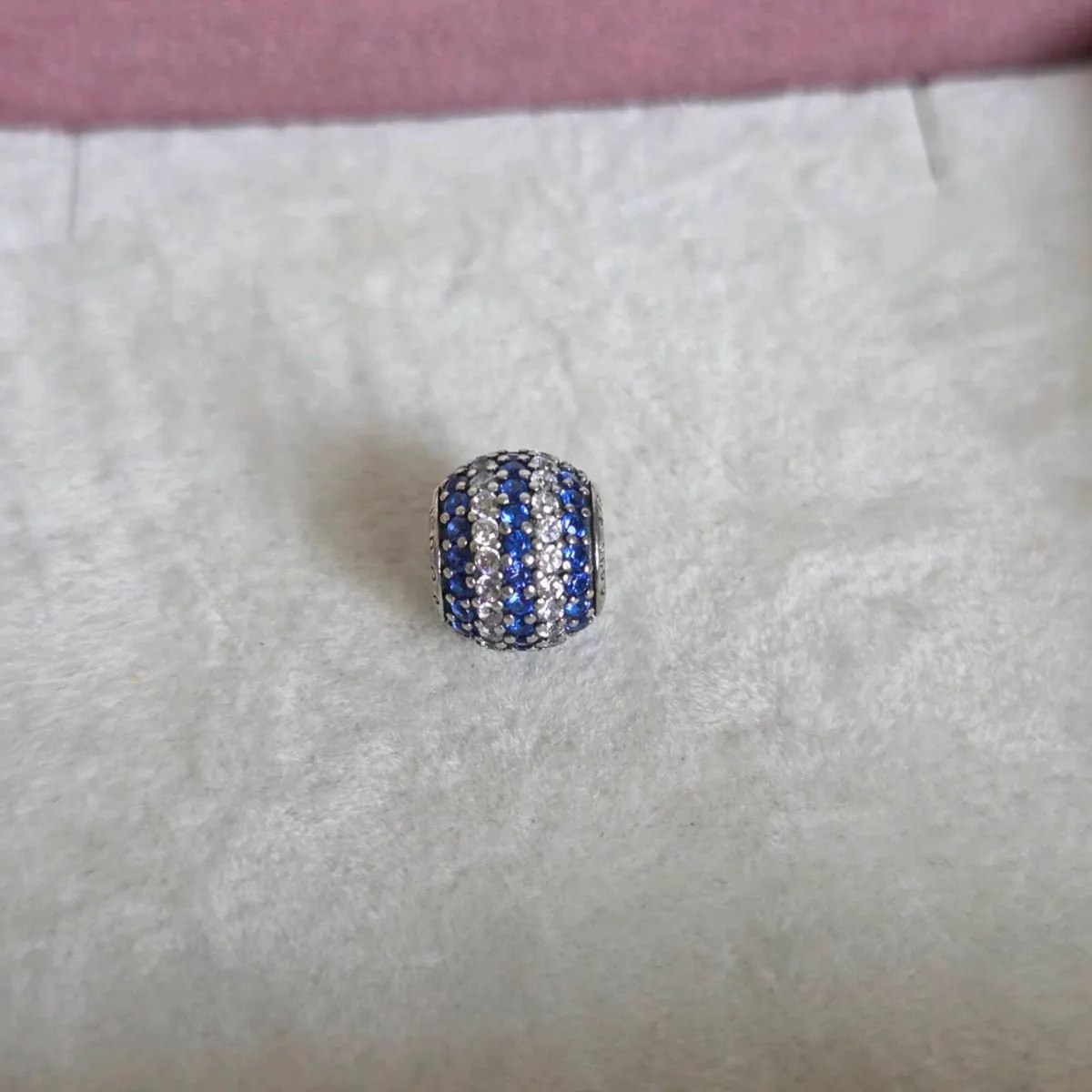 Pandora charm pave blue/clear stones - Image 4
