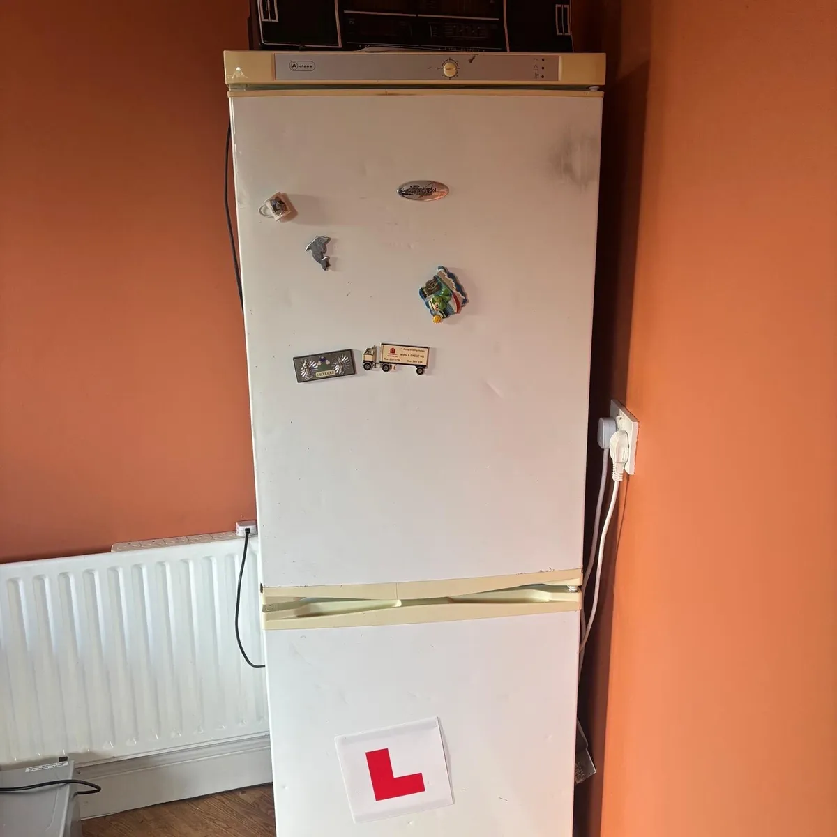 Whirlpool Large fridge freezer - Image 3