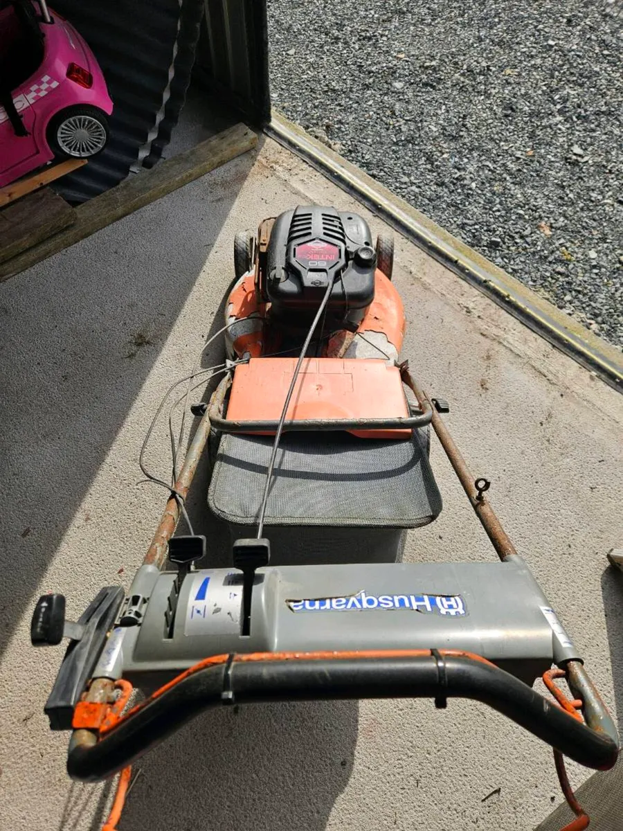 Husqvarna lawnmower - Image 3