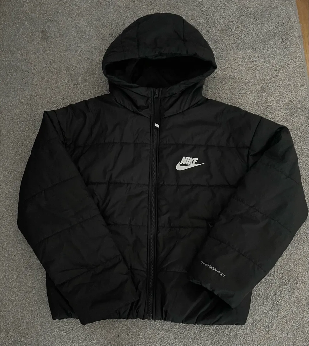 Nike women’s puffer jacket extra small - Image 1