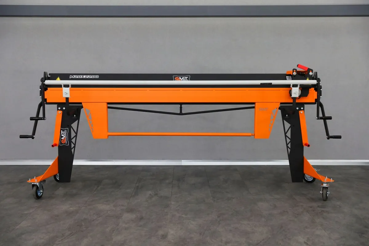 Sheet metal folders M20x2200 with rollershears. - Image 2