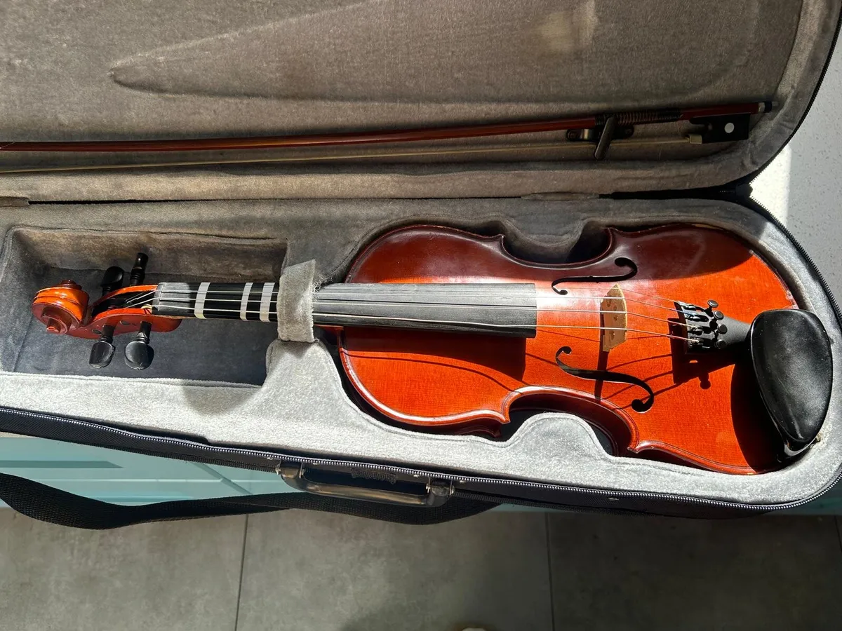 Half size fiddle - Image 2