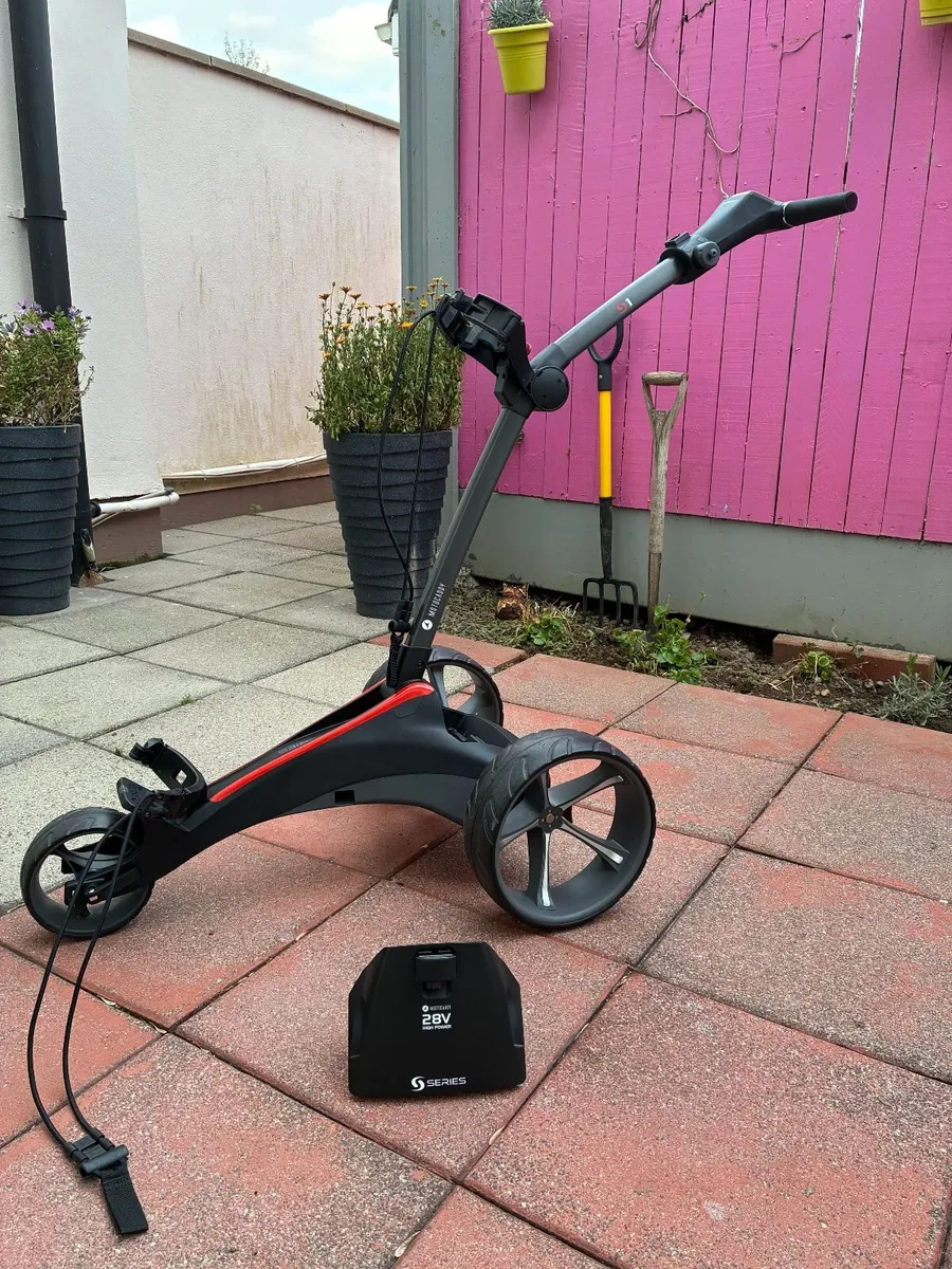 MotorCaddy Golf Trolley - Image 1