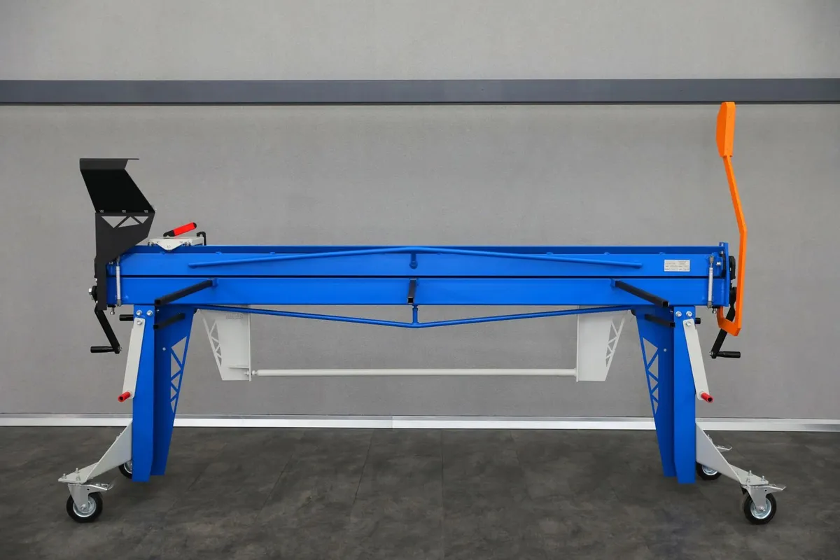 Sheet metal folders M40x2200 with rollershears. - Image 3