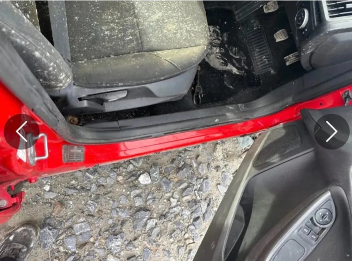 161 Ford Focus 1.5 Diesel driving - Image 3