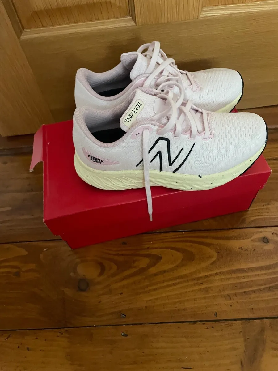 New Balance - Image 2