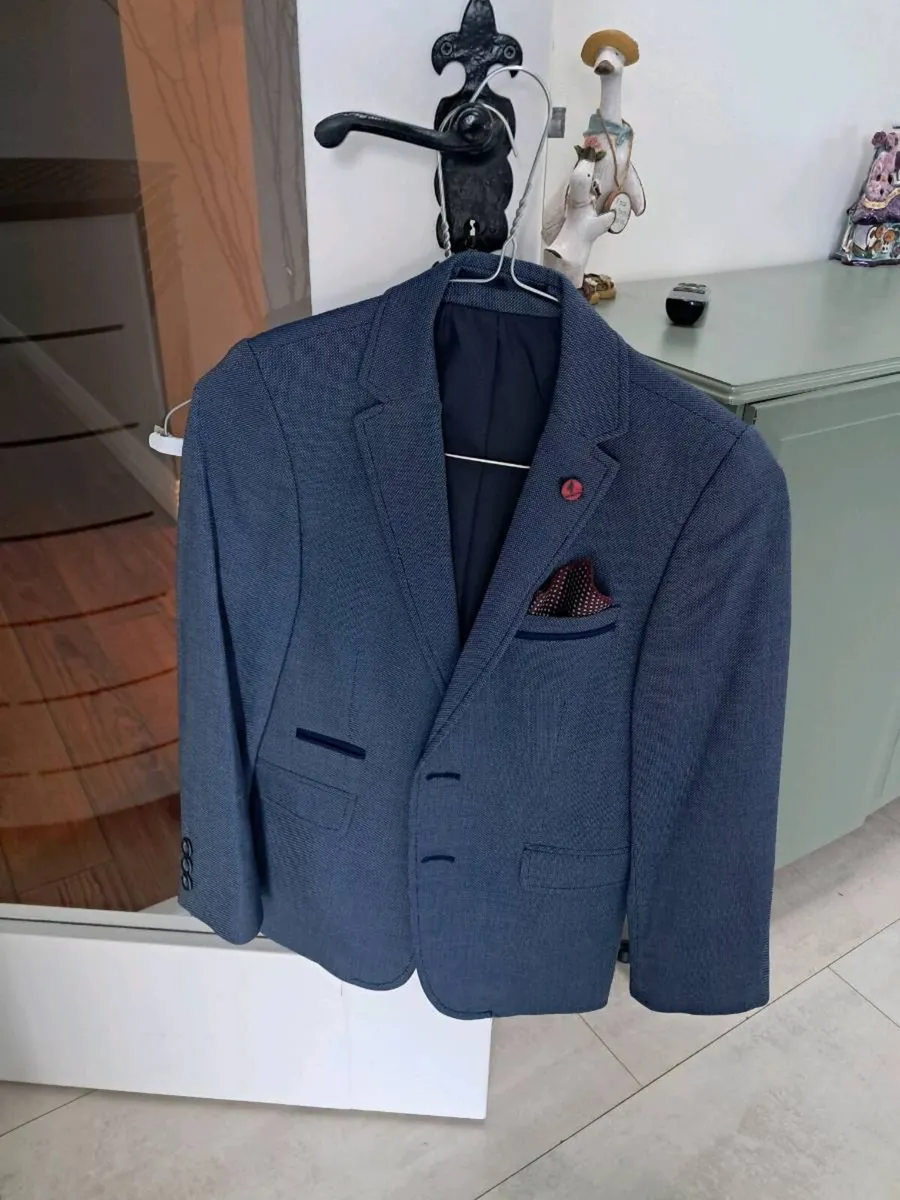 Boys communion suit - Image 1