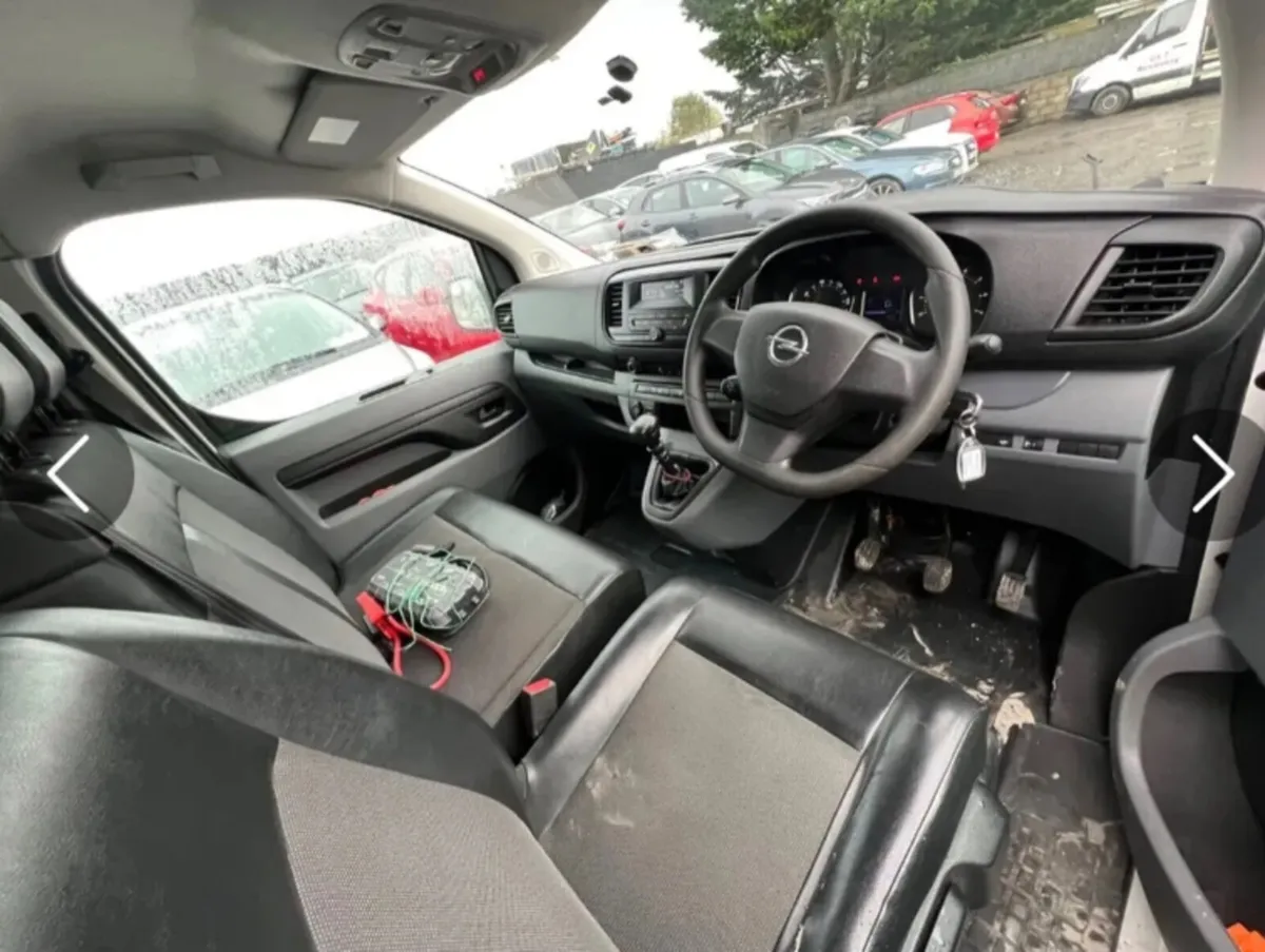 2020 Opel Vivaro 1.5 diesel engine noisy - Image 4