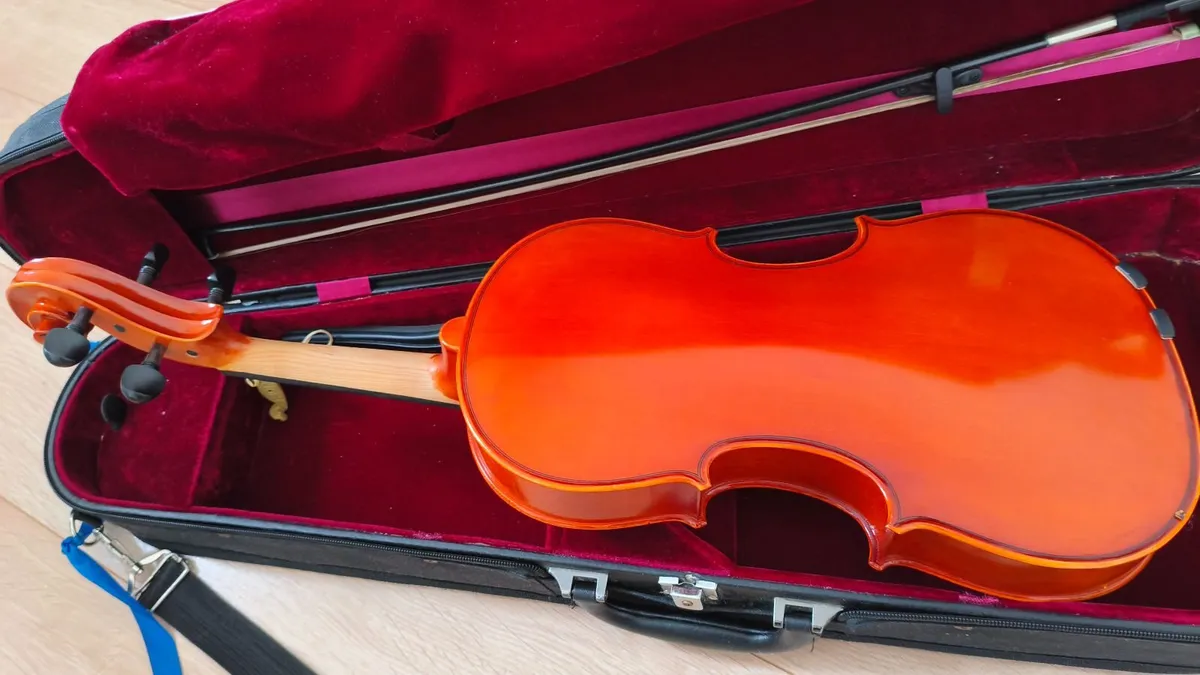 Viola size  15 1/2 - Image 1