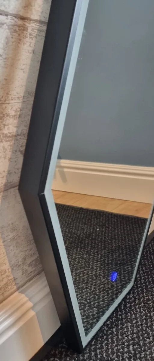 LED Bathroom Mirror 50x70cm Antifog Black Frame - Image 4