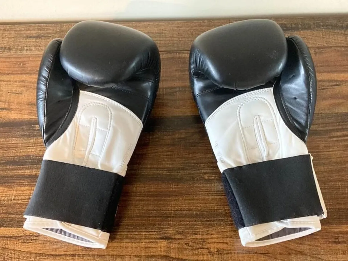 Adidas Hybrid 100 Boxing Gloves – 16oz - Image 4