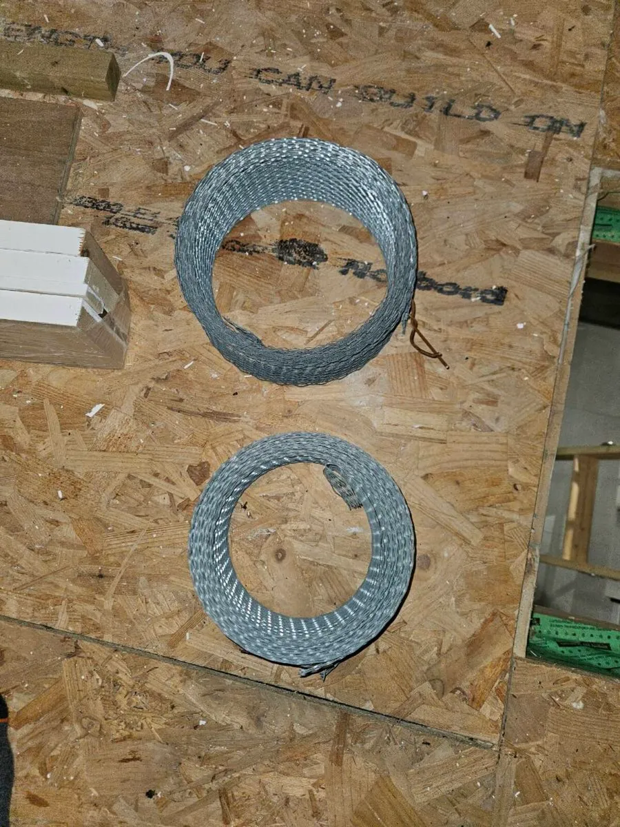 Ash Mantle piece, mesh, electrical bits - Image 3