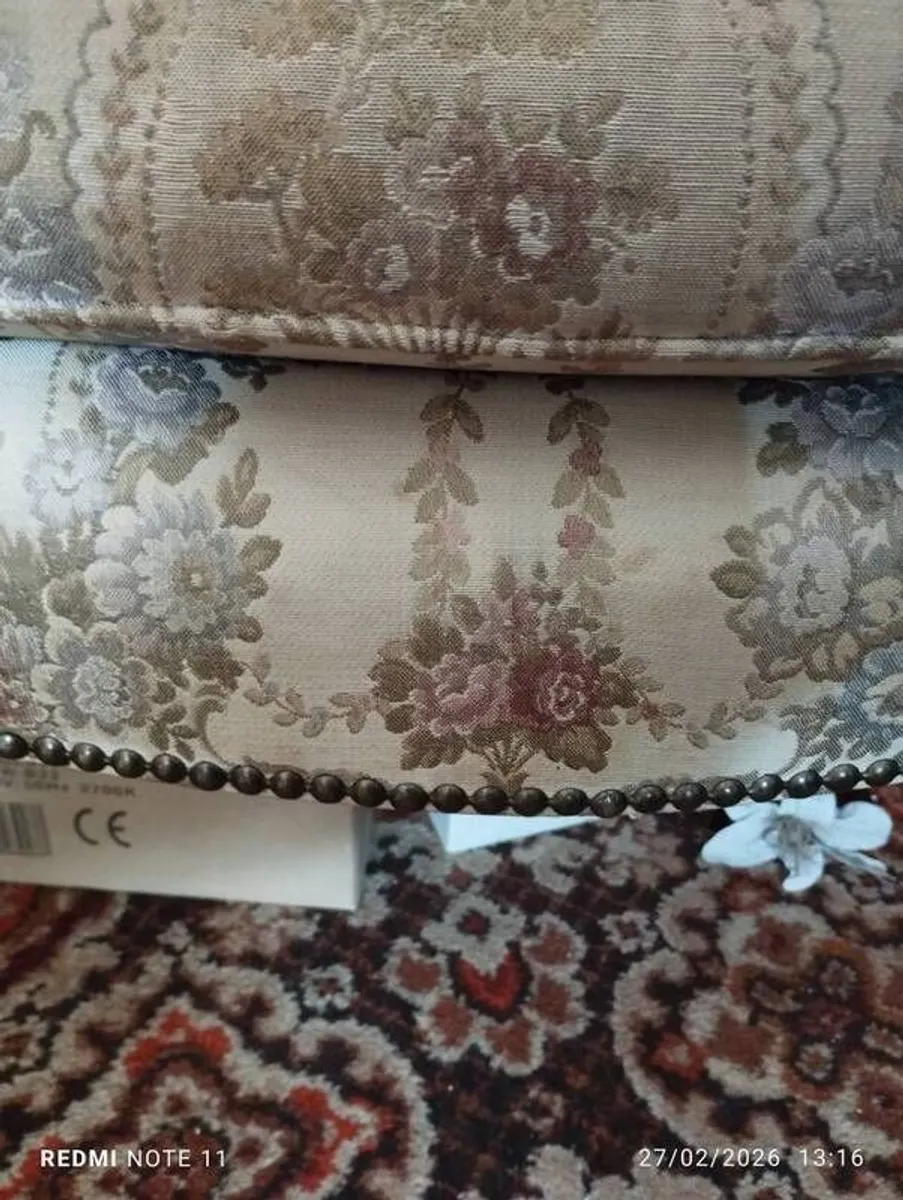 bedroom brown chest of drawers with lift up top - Image 2