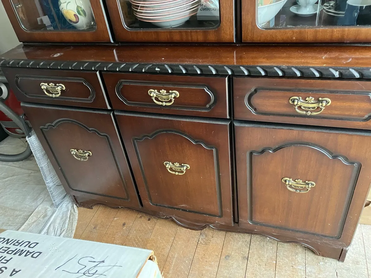 Display Cabinet - Image 3