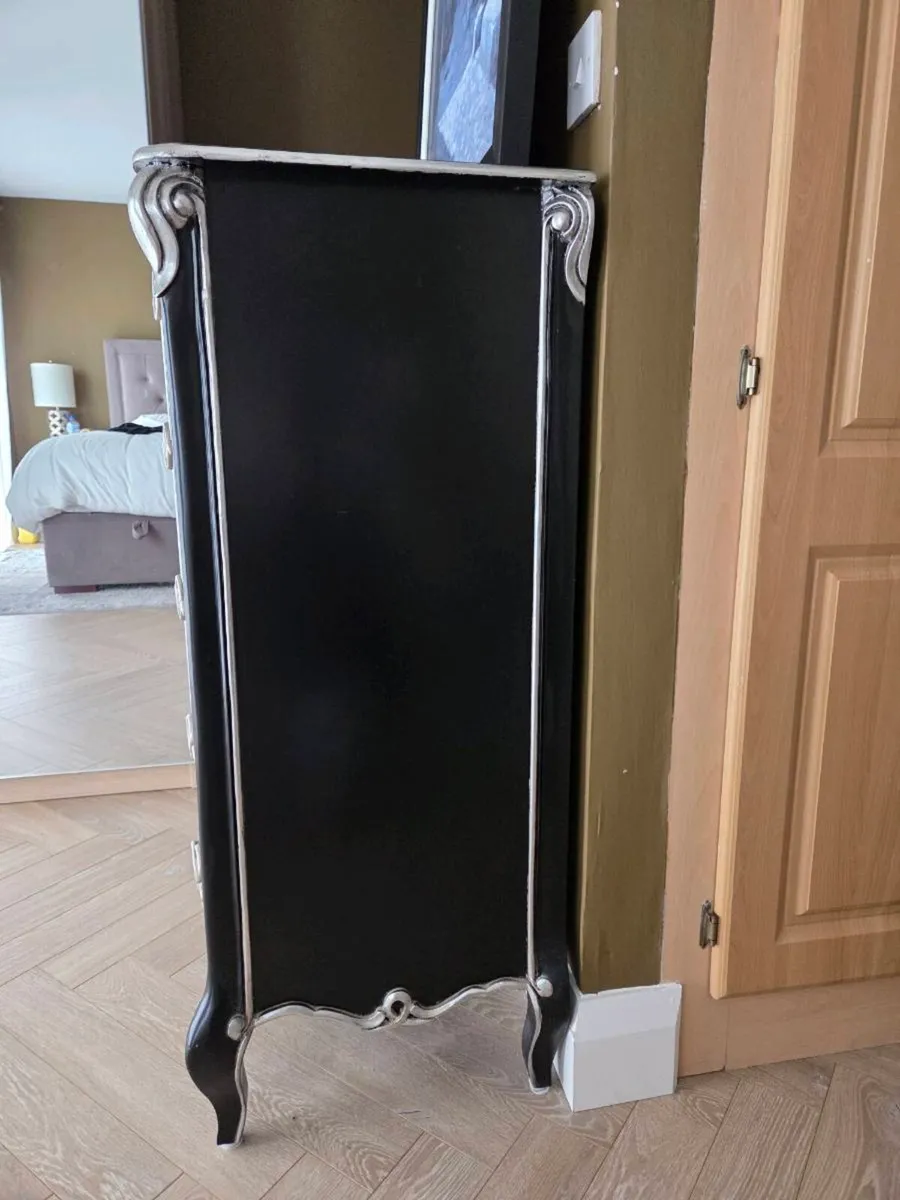 Chest of Drawers - Image 4