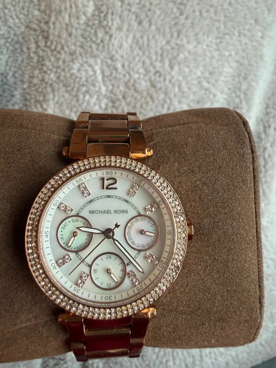 Michael Kors Rose Gold Watch - Image 3