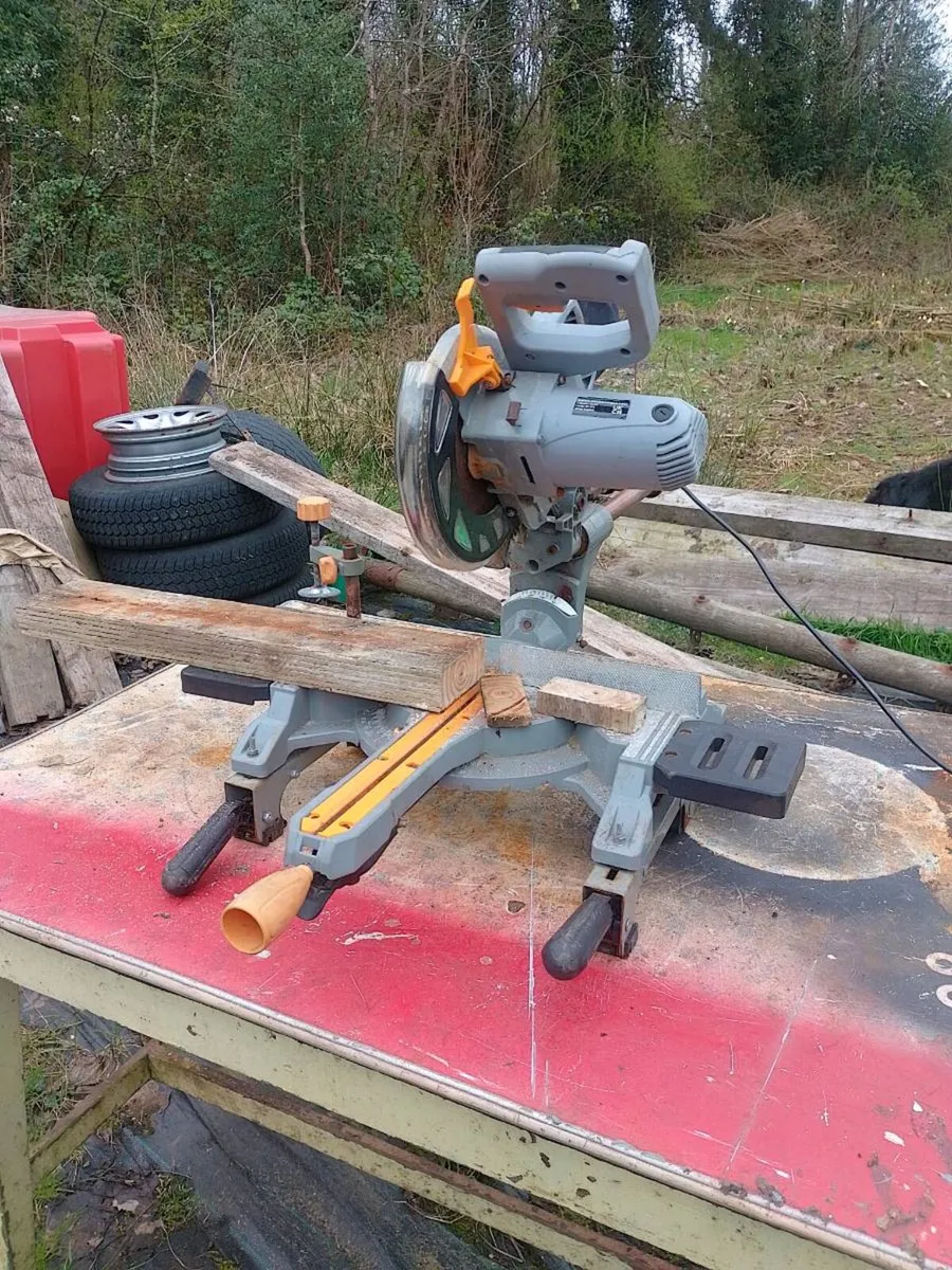 Titan sliding Mitre saw - Image 1