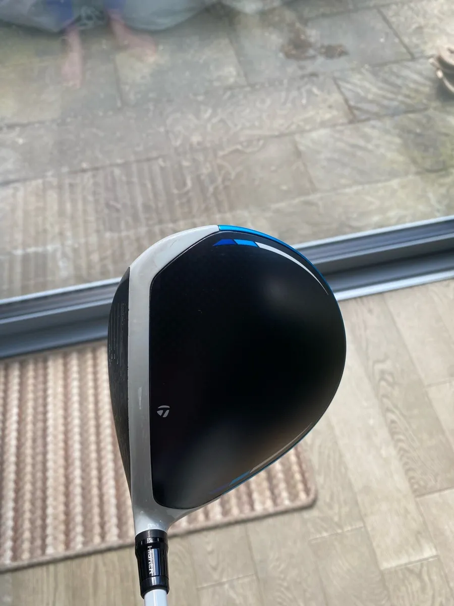 Taylormade Sim 2 max Driver - Image 3