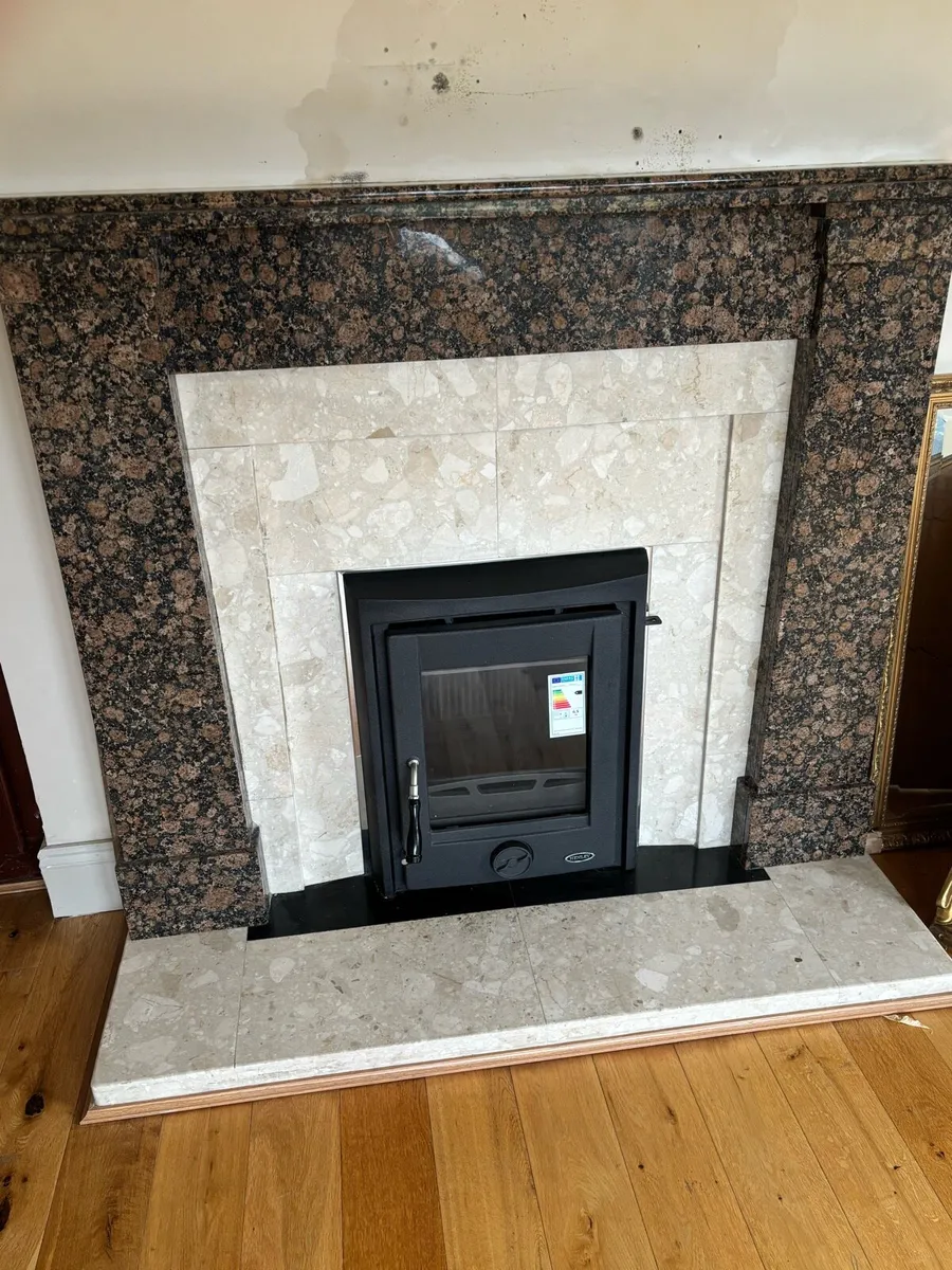 Marble fireplace + stove - Image 2