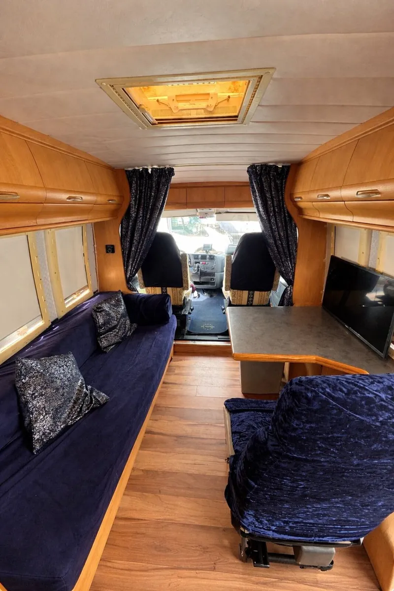 BARGIN QUICK SALE 2 BED - Image 2