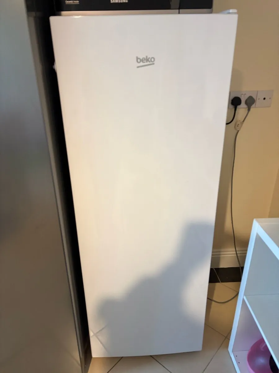 Beko fridge - Image 1
