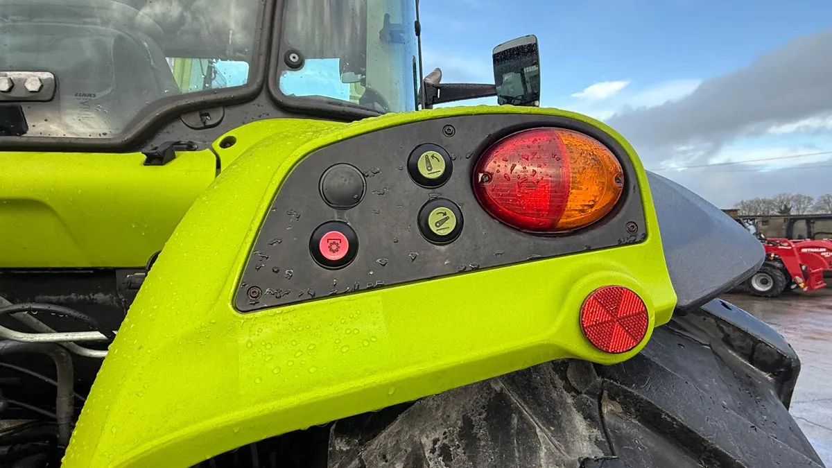 Claas Arion 440 - Image 3