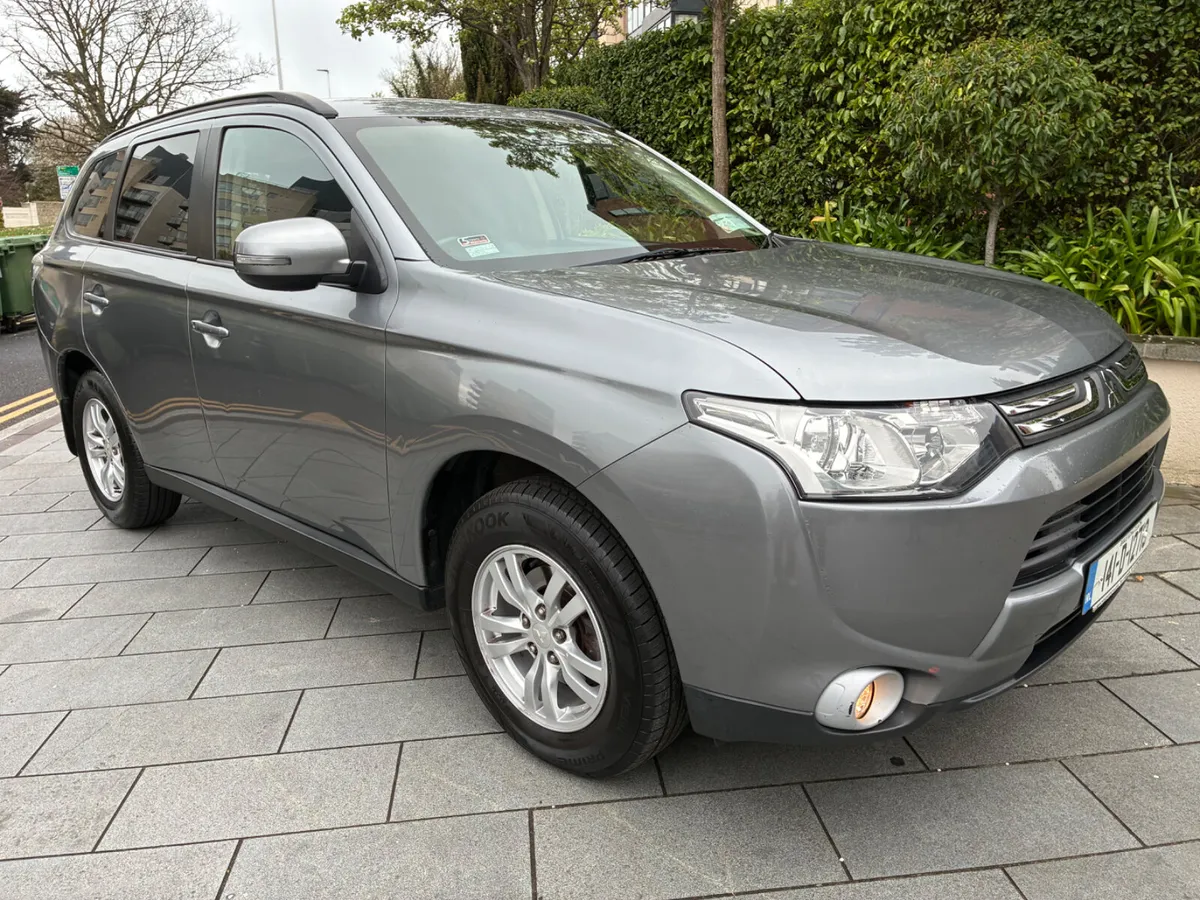 Mitsubishi Outlander 2.3 Commercial - Image 1