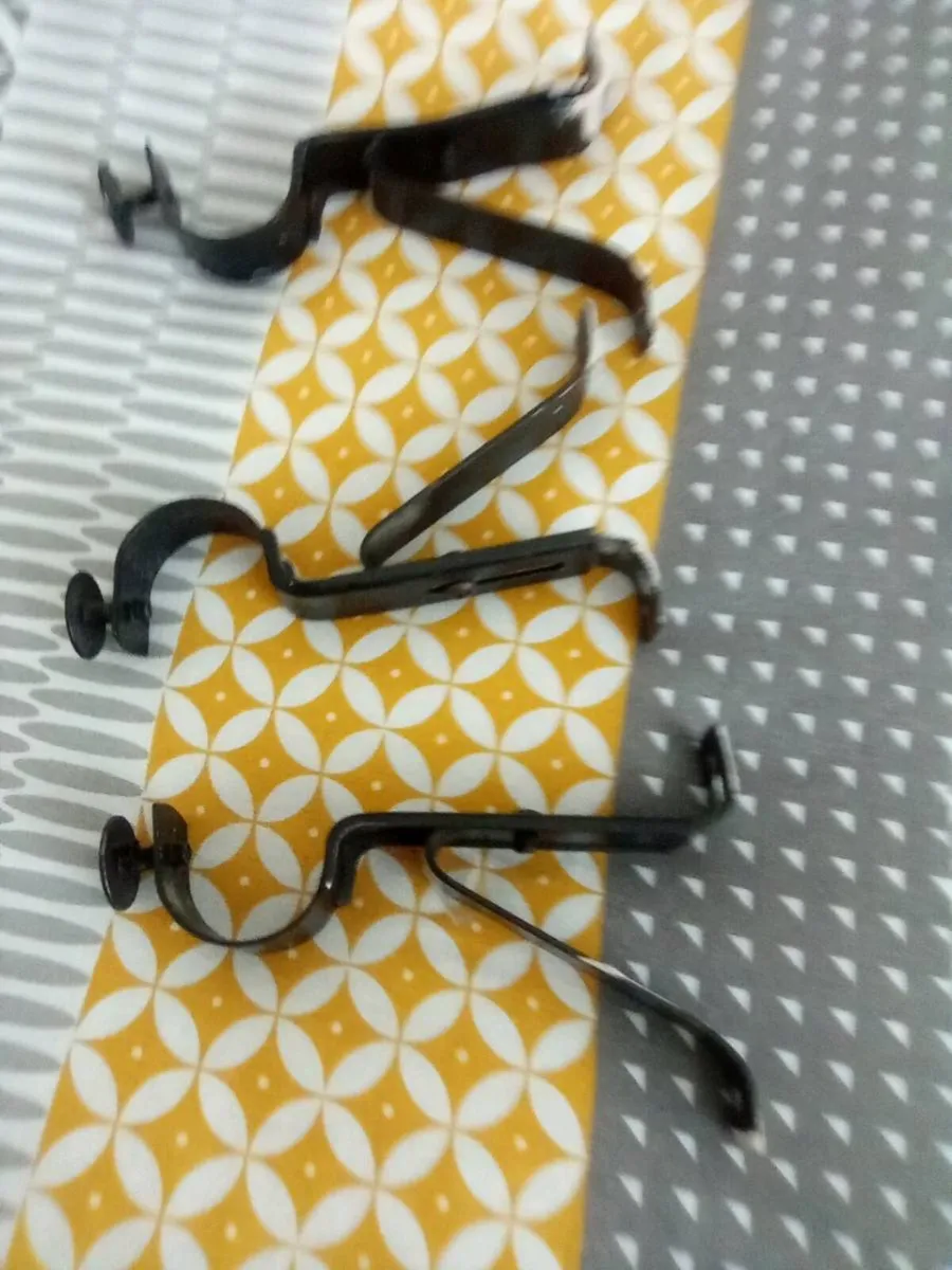 METAL. CURTIN.  RAIL.  AND.  BRACKETS - Image 4