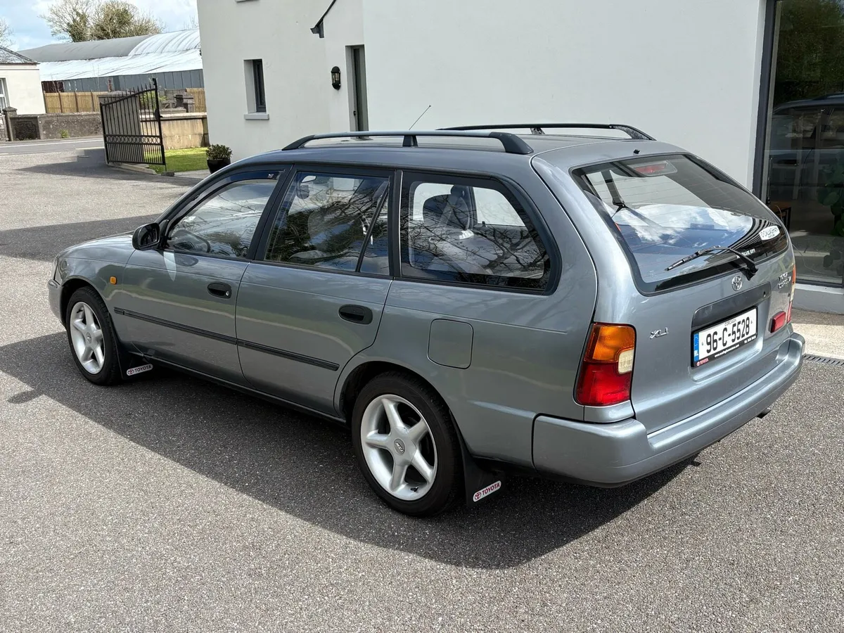 Toyota Corolla XLI Estate - Image 1