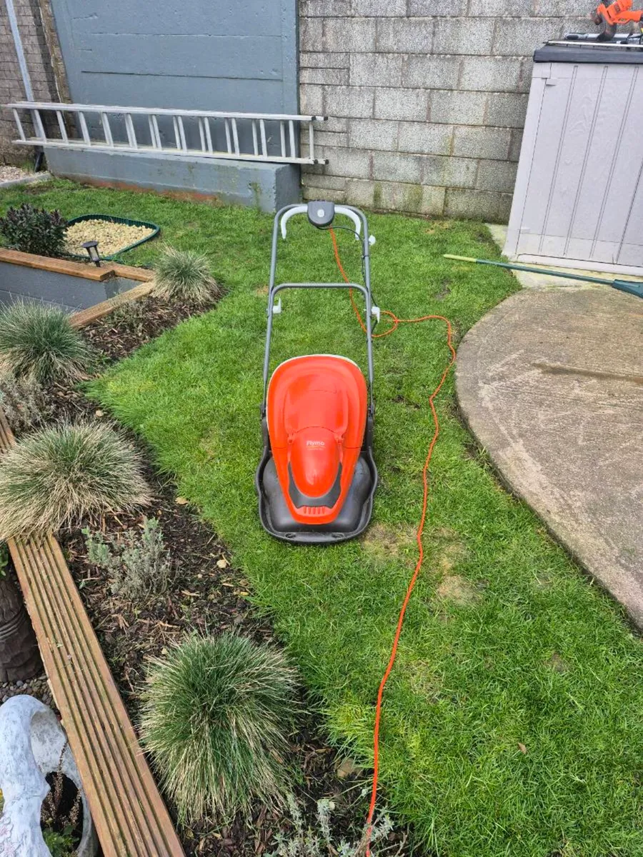 Flymo Easiglide lawnmower - Image 2