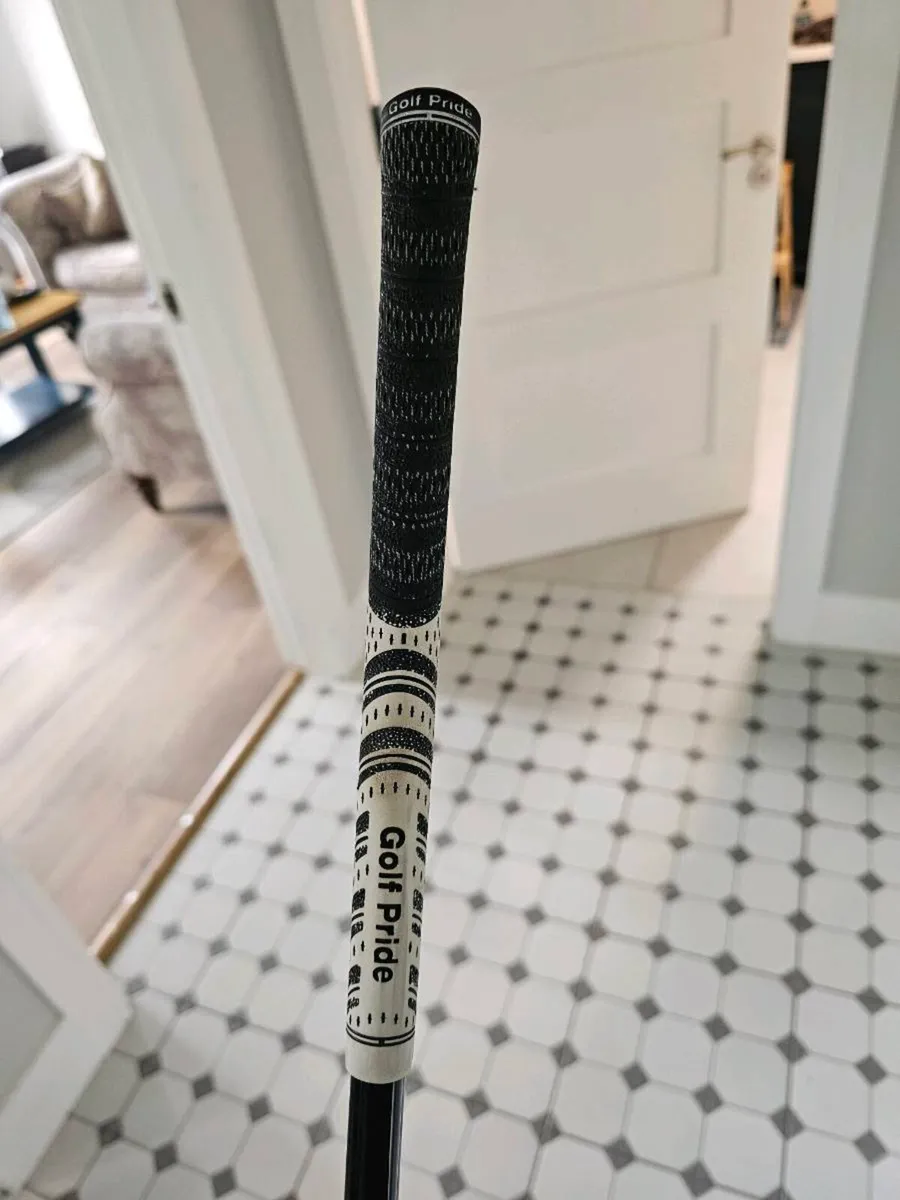 Left Handed Titleist TSr2 Driver - Image 4