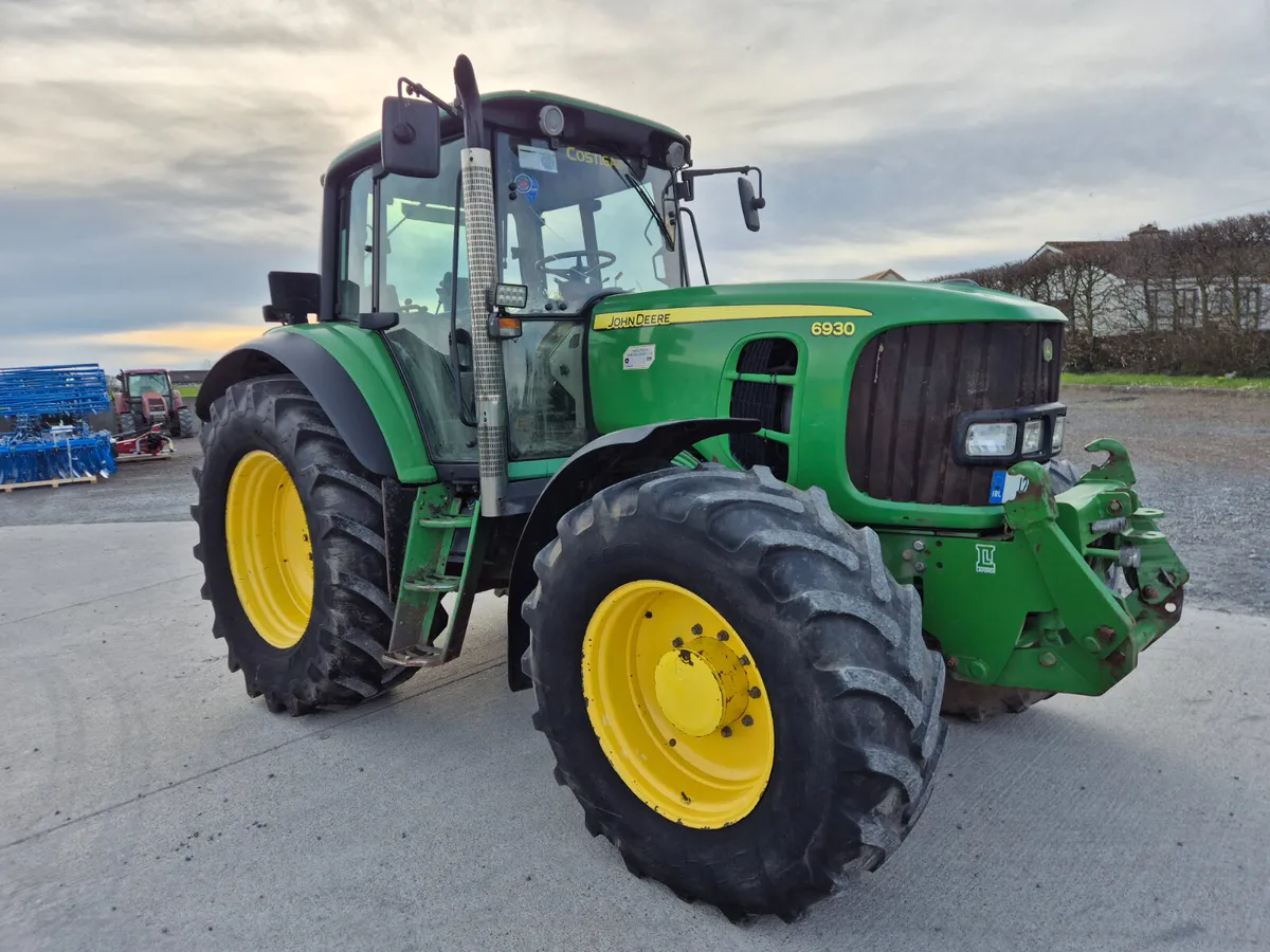 John Deere 6930 2012 - Image 1