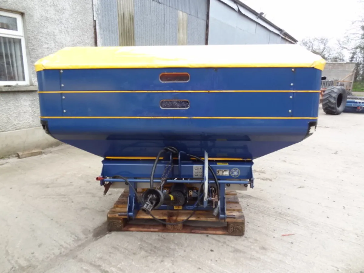 KRM Bogballe L1 Plus Fertiliser Spreader - Image 2