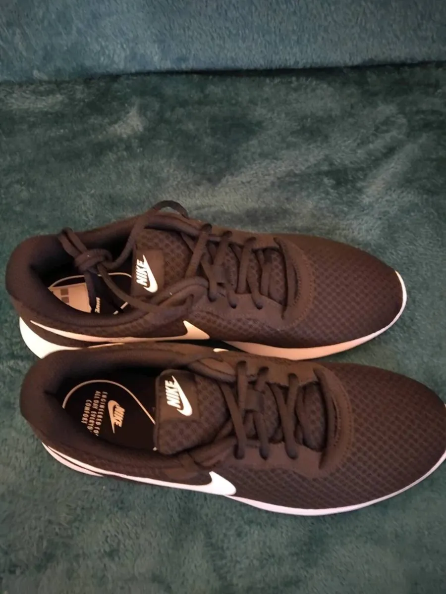 Men's trainers - Image 2