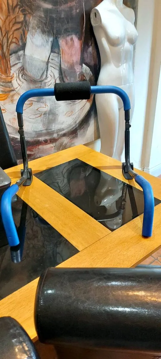 Ab's exercise shaper. - Image 3