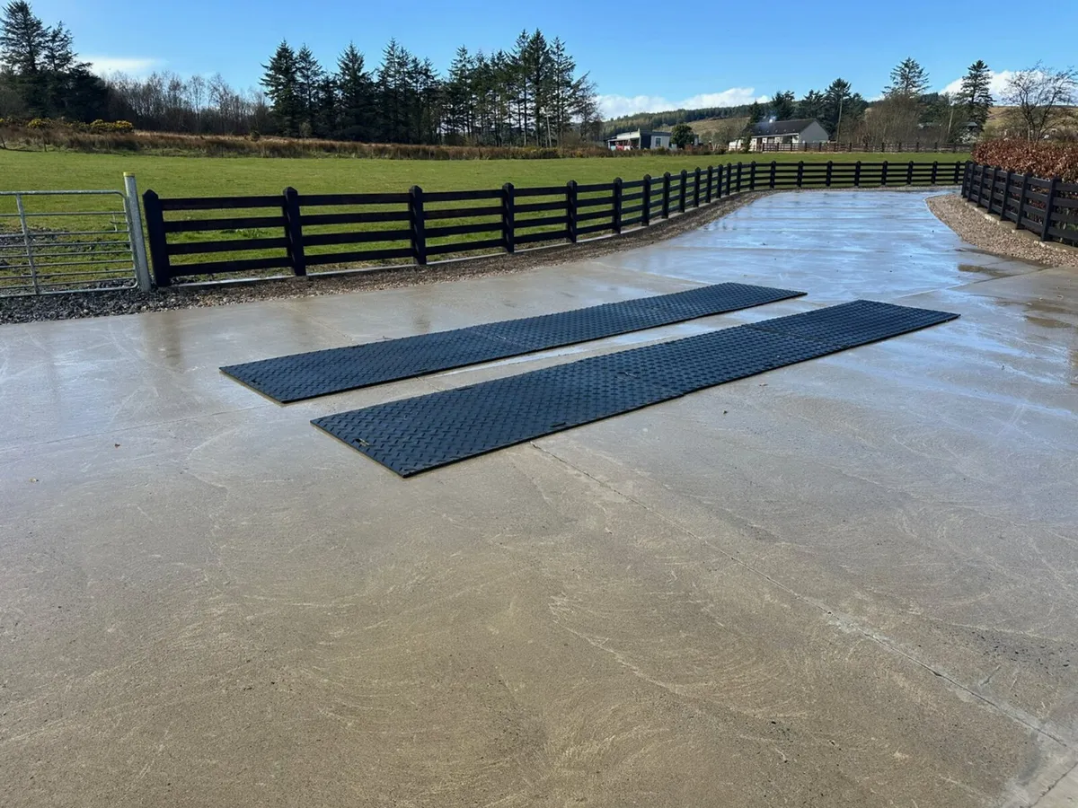 8ft x 4ft Ground Protection Mats / Pedestrian Mats - Image 2