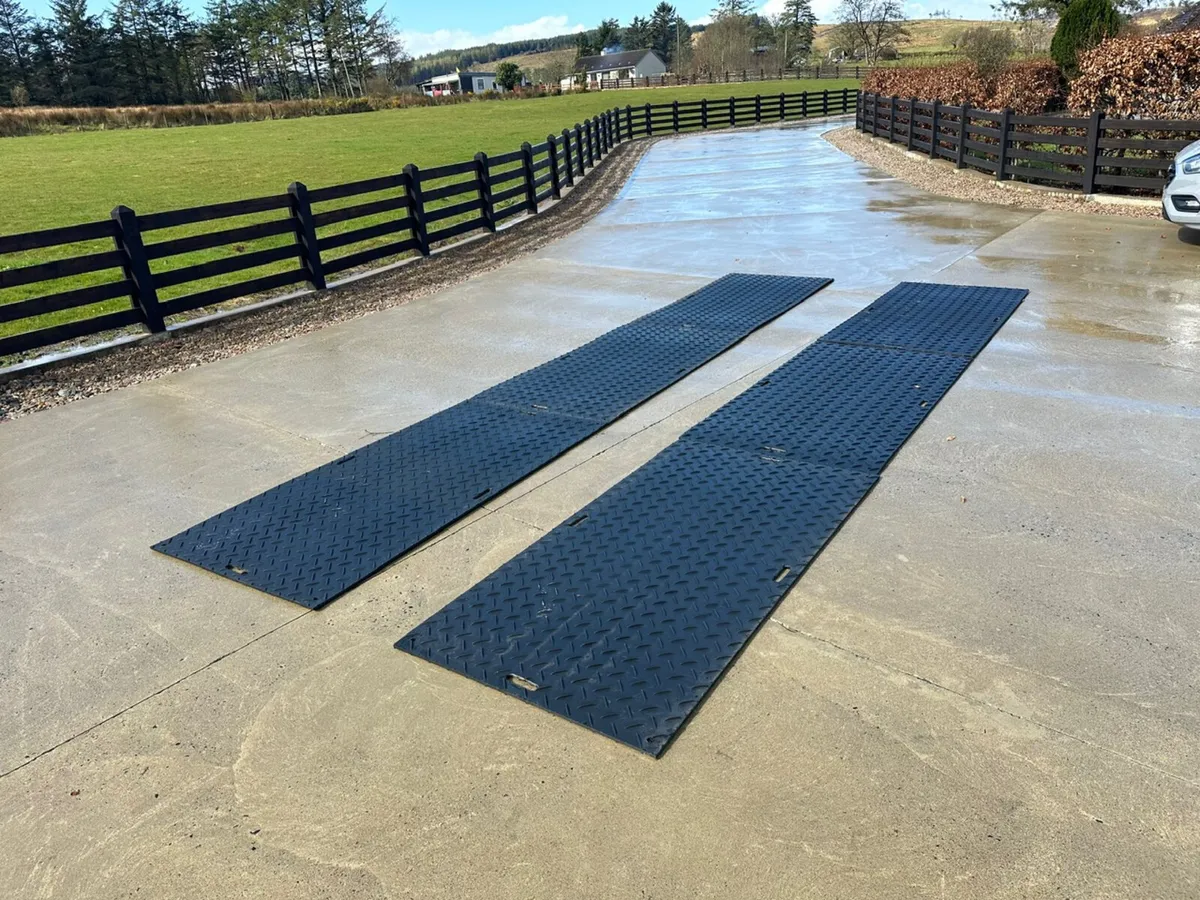 8ft x 4ft Ground Protection Mats / Pedestrian Mats - Image 1