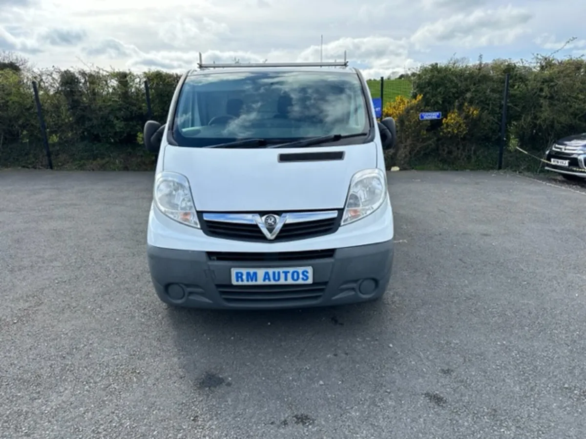 Vauxhall Vivaro LWB - Image 2