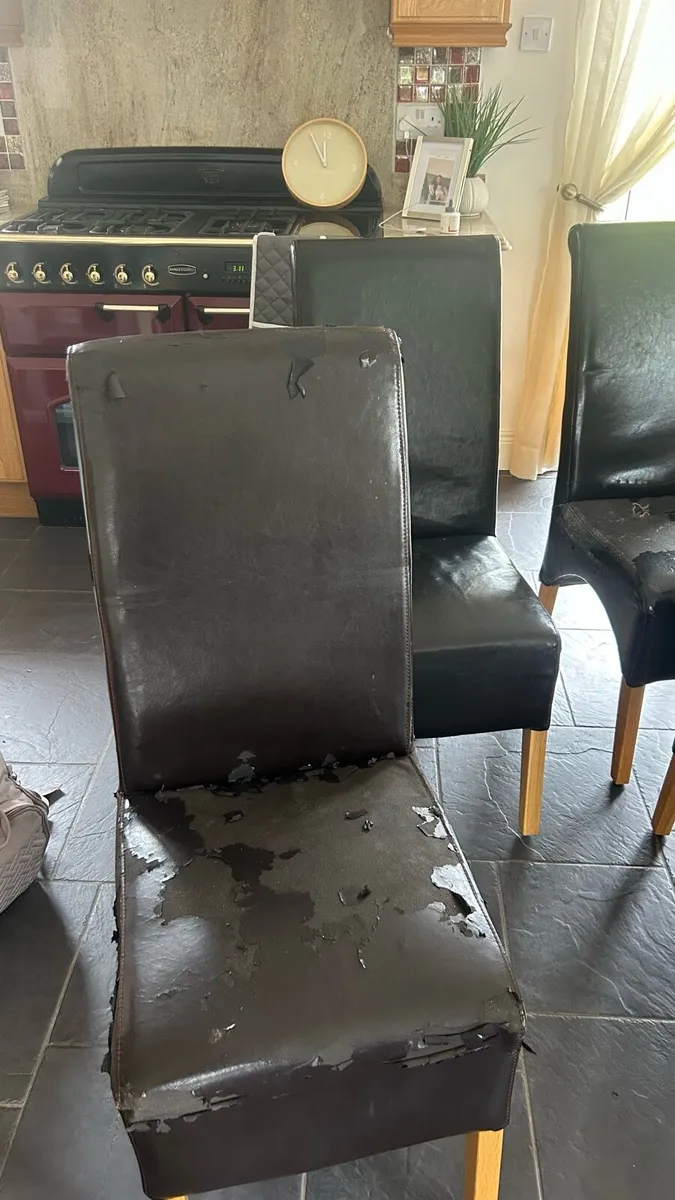 Leatherette chairs - Image 2