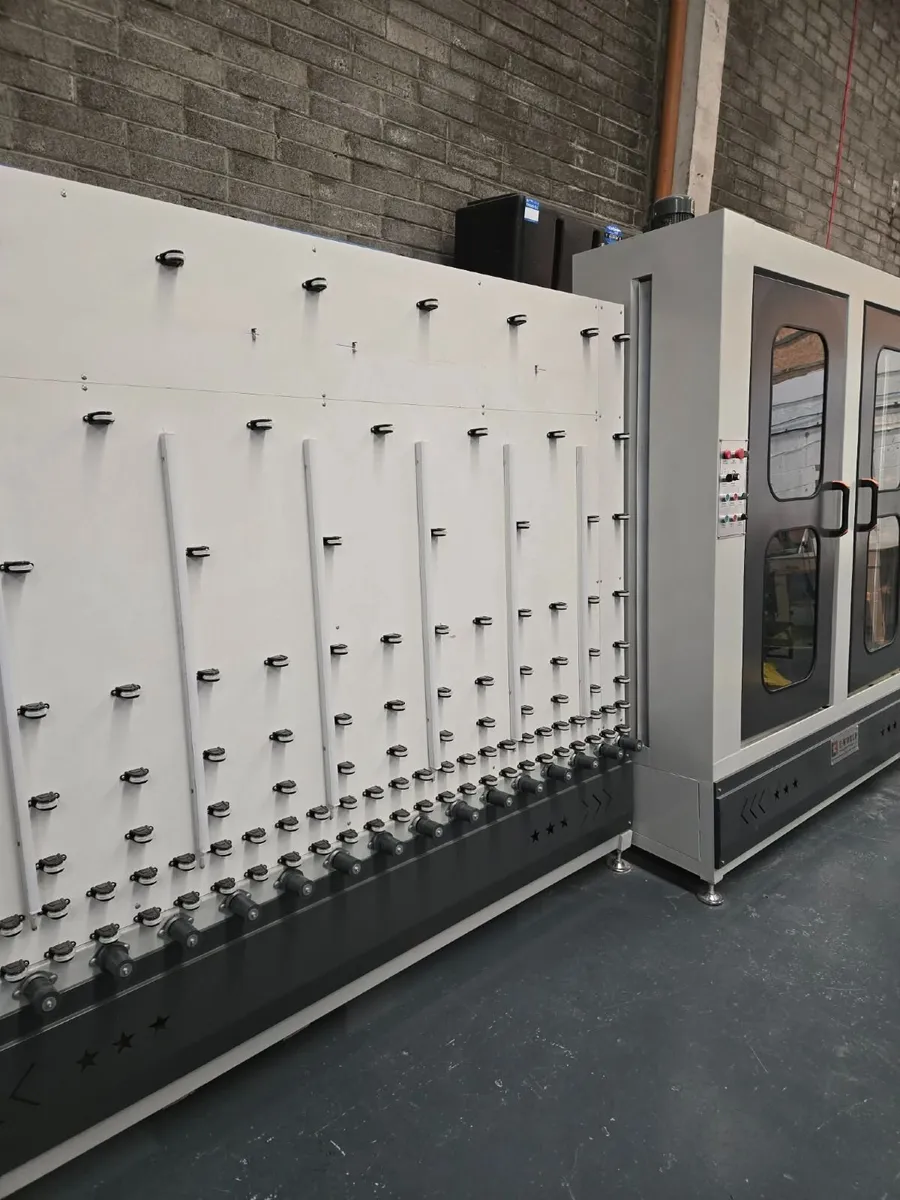 Vertical Glass Washing Machine - Image 3